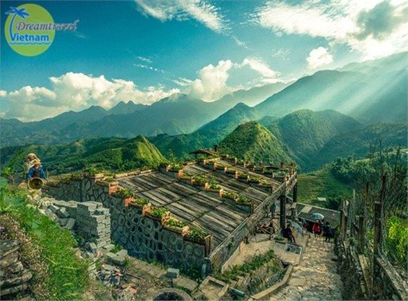 Tour Sapa 2 ngày 1 đêm: Hà Nội - Sapa - Cát Cát - Sín Chải - Hàm Rồng Tour Sapa 2 ngày 1 đêm: Hà Nội - Sapa - Cát Cát - Sín Chải - Hàm Rồng